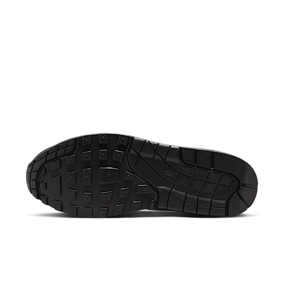 Overkicks - Nike Air Max 1 White Black Chlorophyll (FZ5160-121) - detalle suela