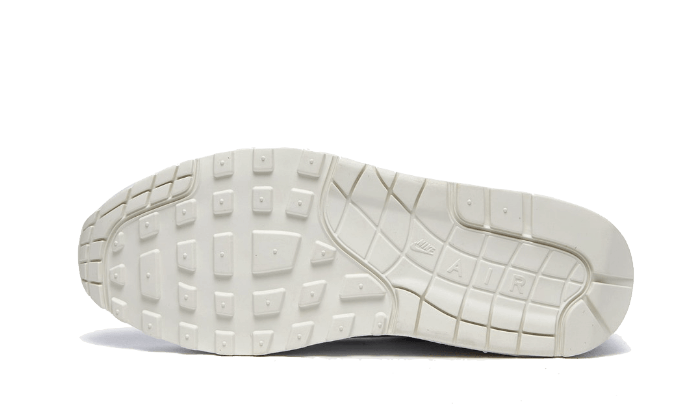 Overkicks - Nike Air Max 1 Yours (DC9204-100) - detalle suela