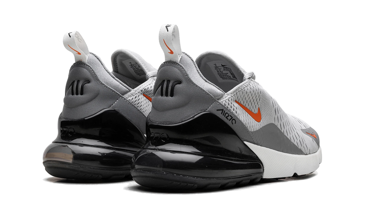 Overkicks - Nike Air Max 270 Grey Fog Team Orange Sail (DR8616-001) - par completo