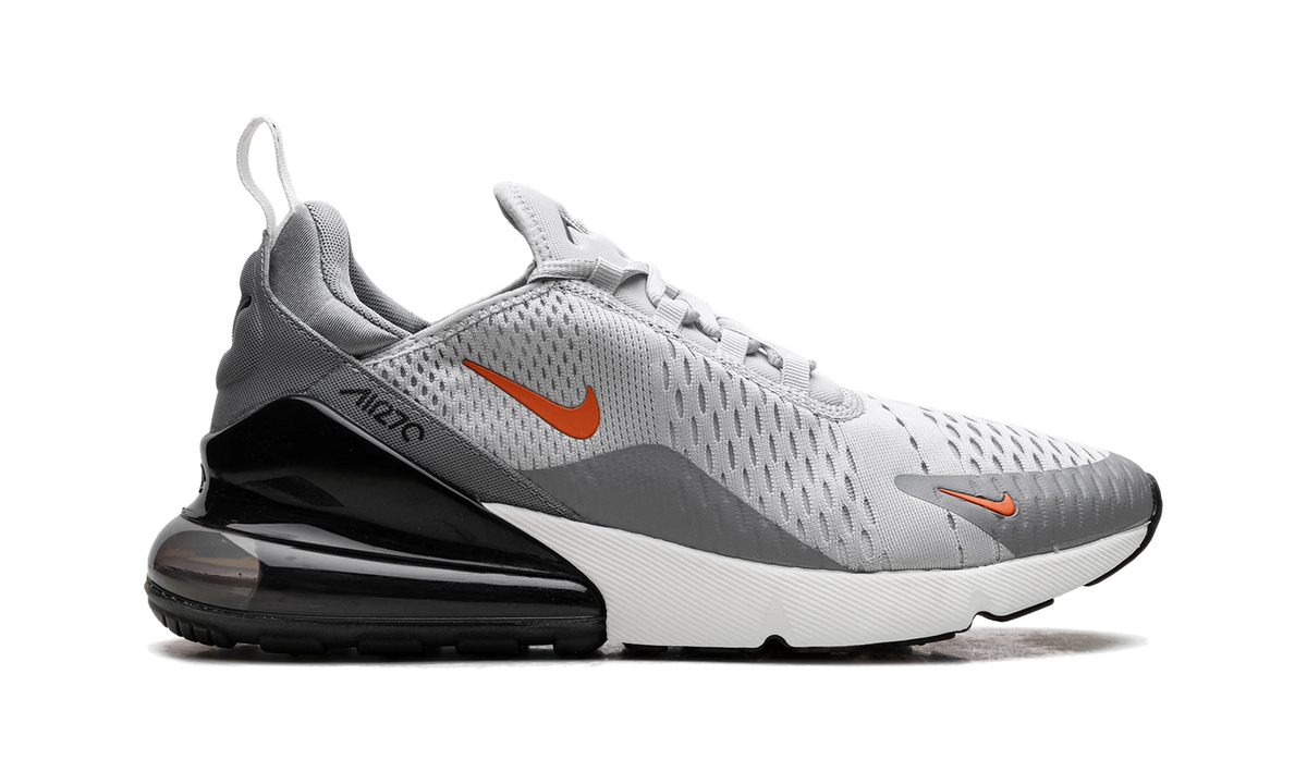 Overkicks - Nike Air Max 270 Grey Fog Team Orange Sail (DR8616-001) - detalle talón