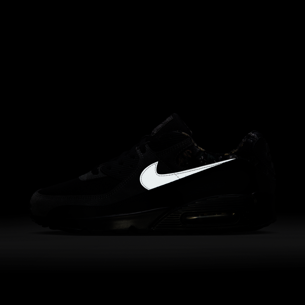 Overkicks - Nike Air Max 90 Black Realtree Edge Camo (IQ0300-001) - detalle