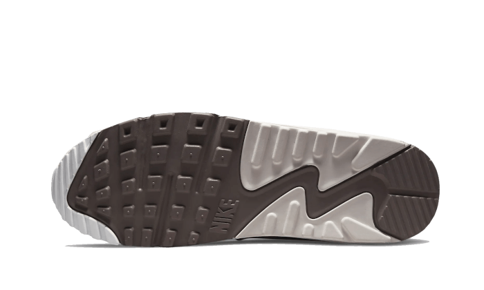 Overkicks - Nike Air Max 90 First Use Cream (DB0636-100) - par completo