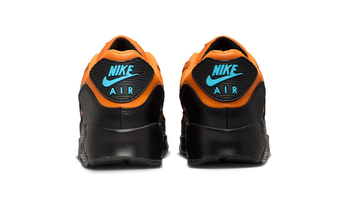 Overkicks - Nike Air Max 90 Mandarin Blue Fury (IF0670-800) - detalle talon