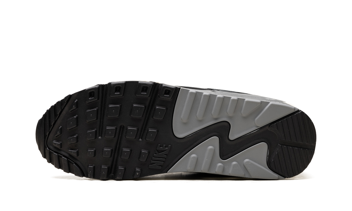 Overkicks - Nike Air Max 90 QS Smoke Grey Crocodile (IO4468-100) - detalle talón