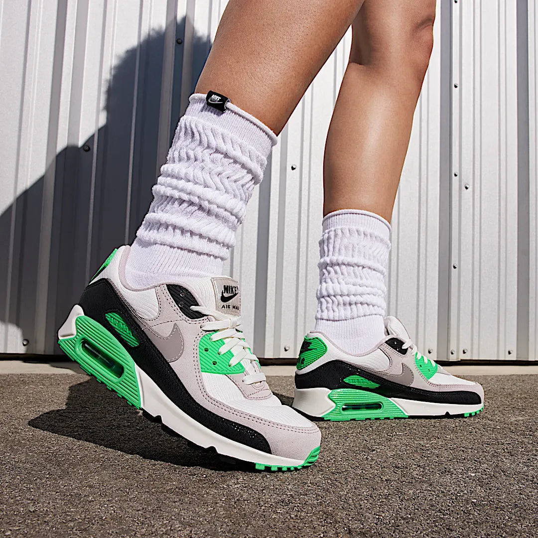 Overkicks - Nike Air Max 90 Scream Green (FJ3208-001) - detalle suela