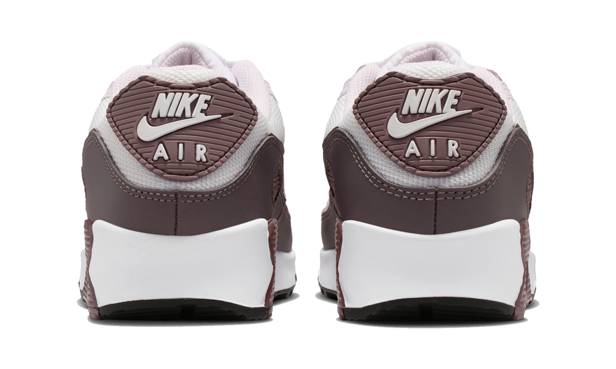 Overkicks - Nike Air Max 90 Tattoo Light Violet Ore (IM4613-104) - detalle talón