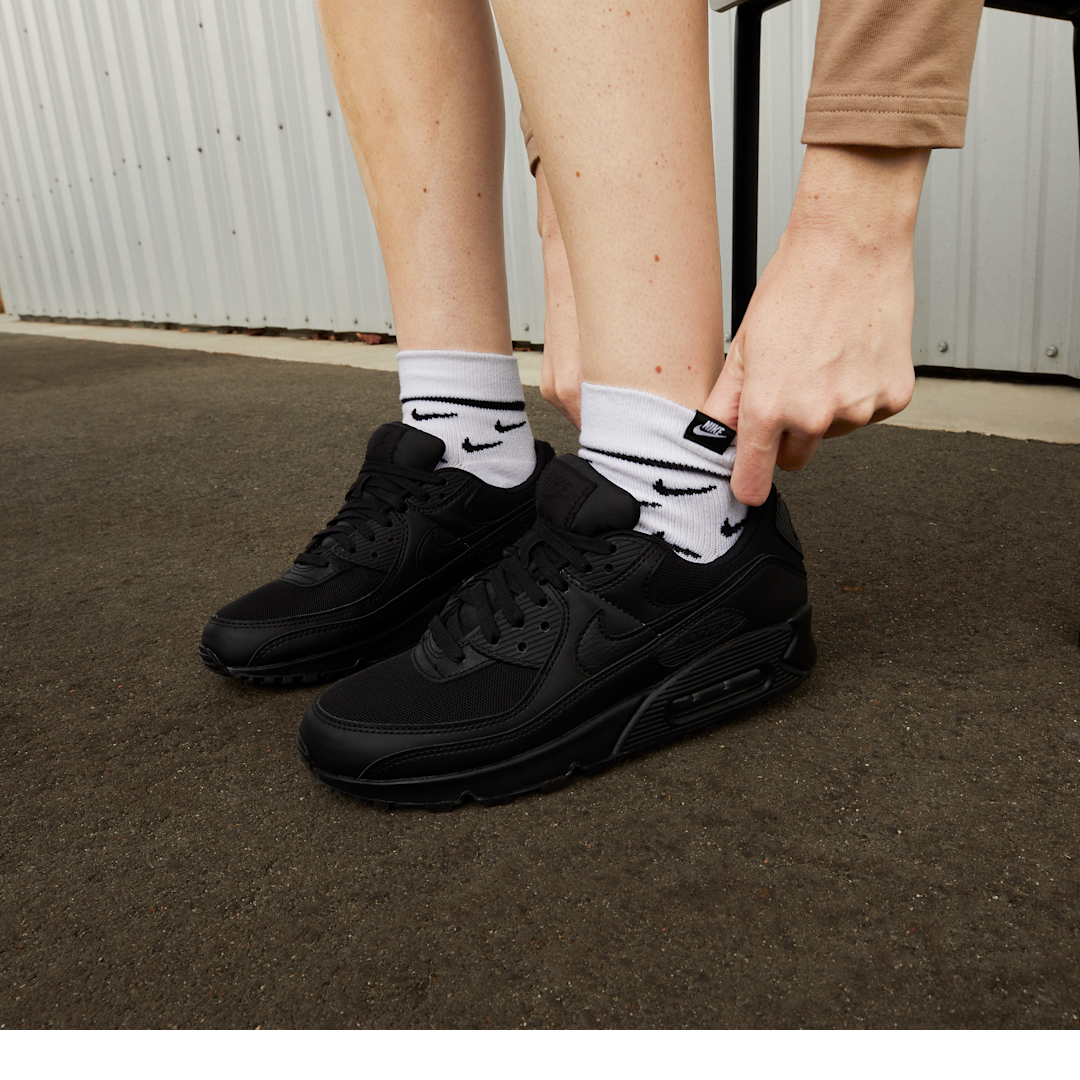 Overkicks - Nike Air Max 90 Triple Black (DH8010-001) - detalle suela