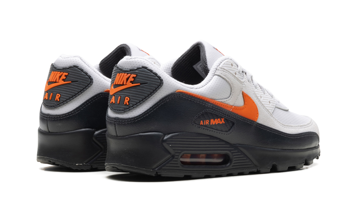 Overkicks - Nike Air Max 90 Vast Grey Safety Orange (IF0670-003) - par completo