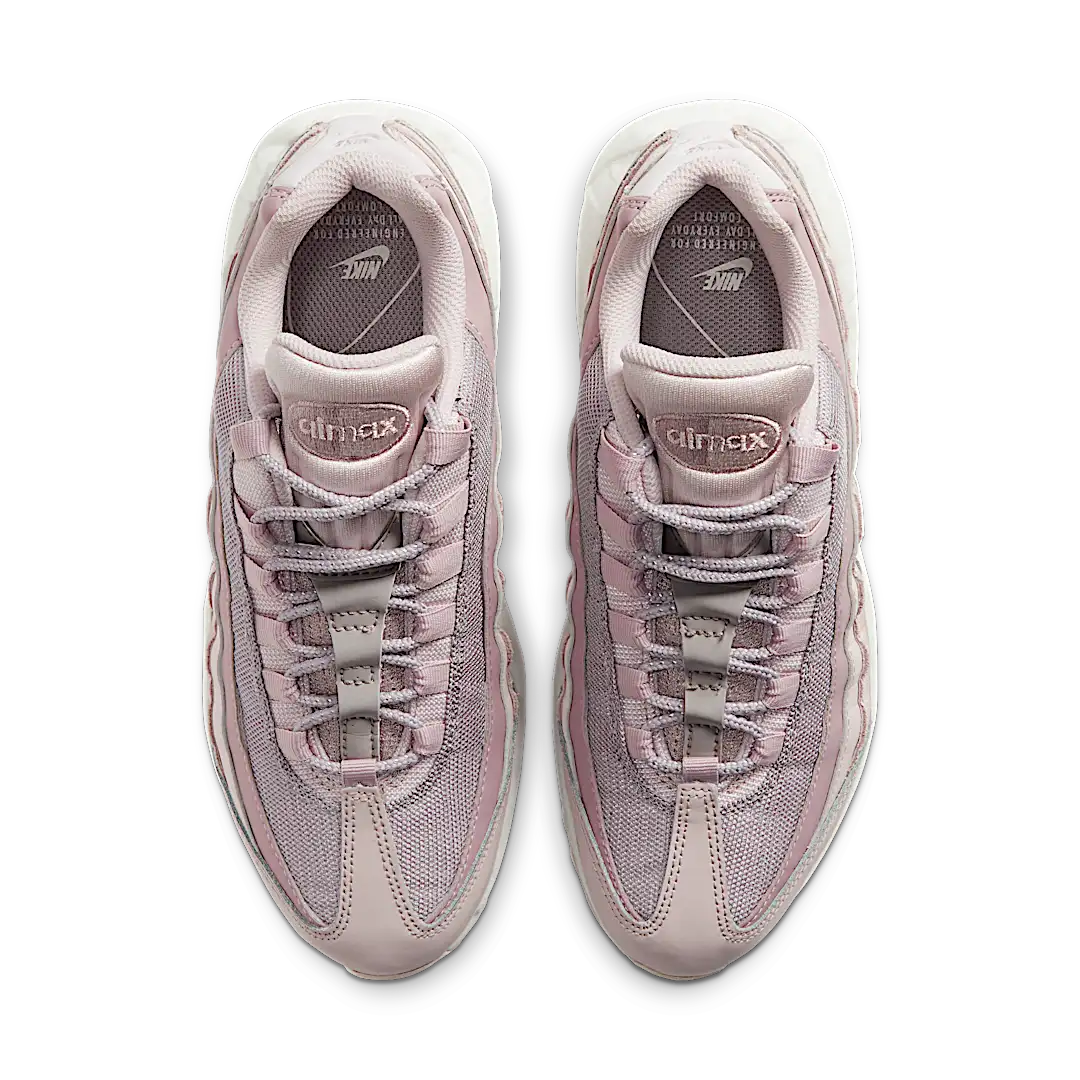 Overkicks - Nike Air Max 95 Barely Rose Plum Chalk (CI3710-600) - par completo