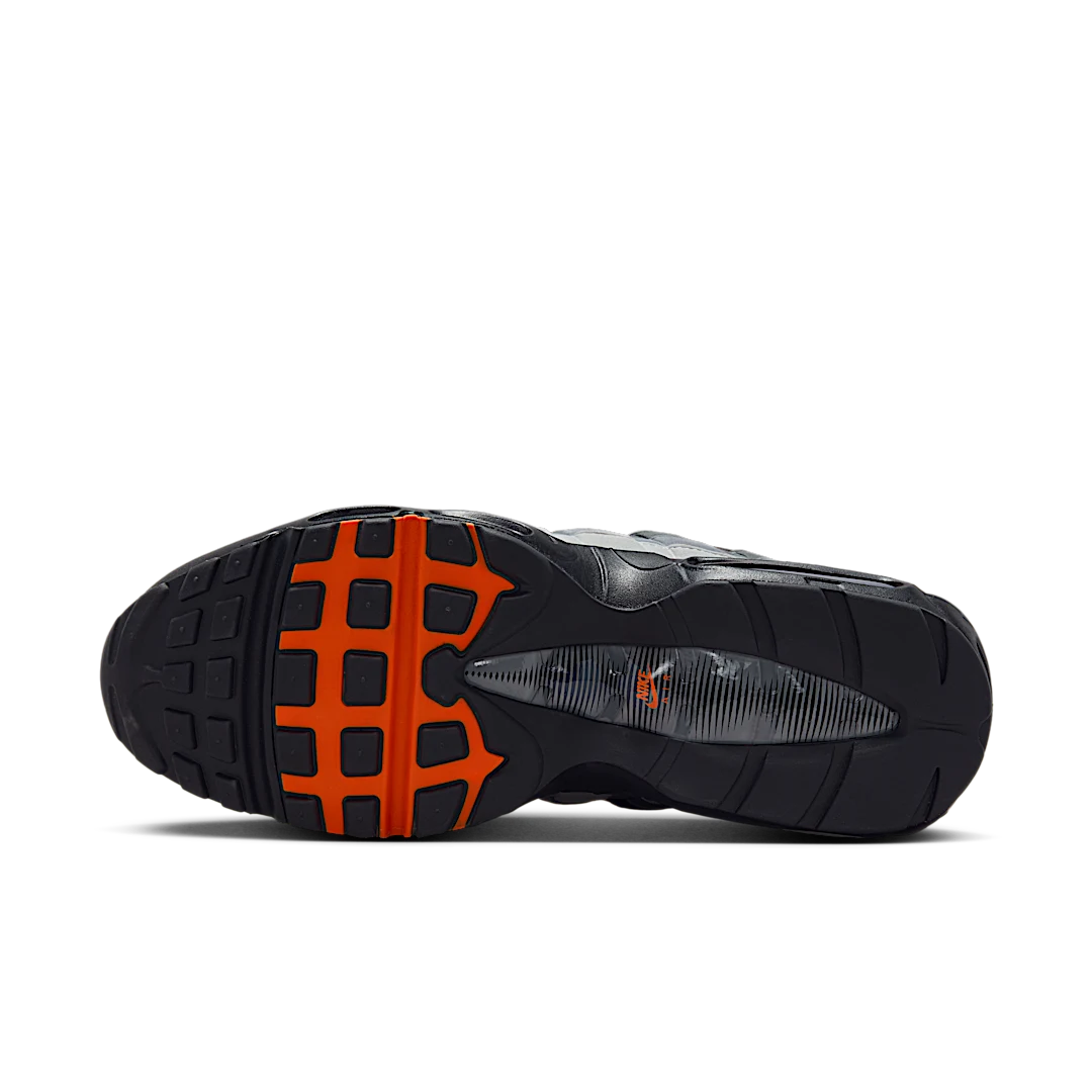 Overkicks - Nike Air Max 95 Black Hyper Crimson (FV4710-002) - detalle suela