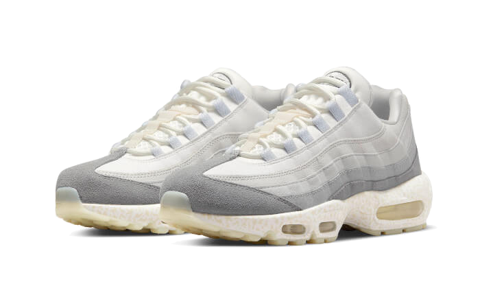 Overkicks - Nike Air Max 95 Light Bone GID (DV2593-100) - vista trasera