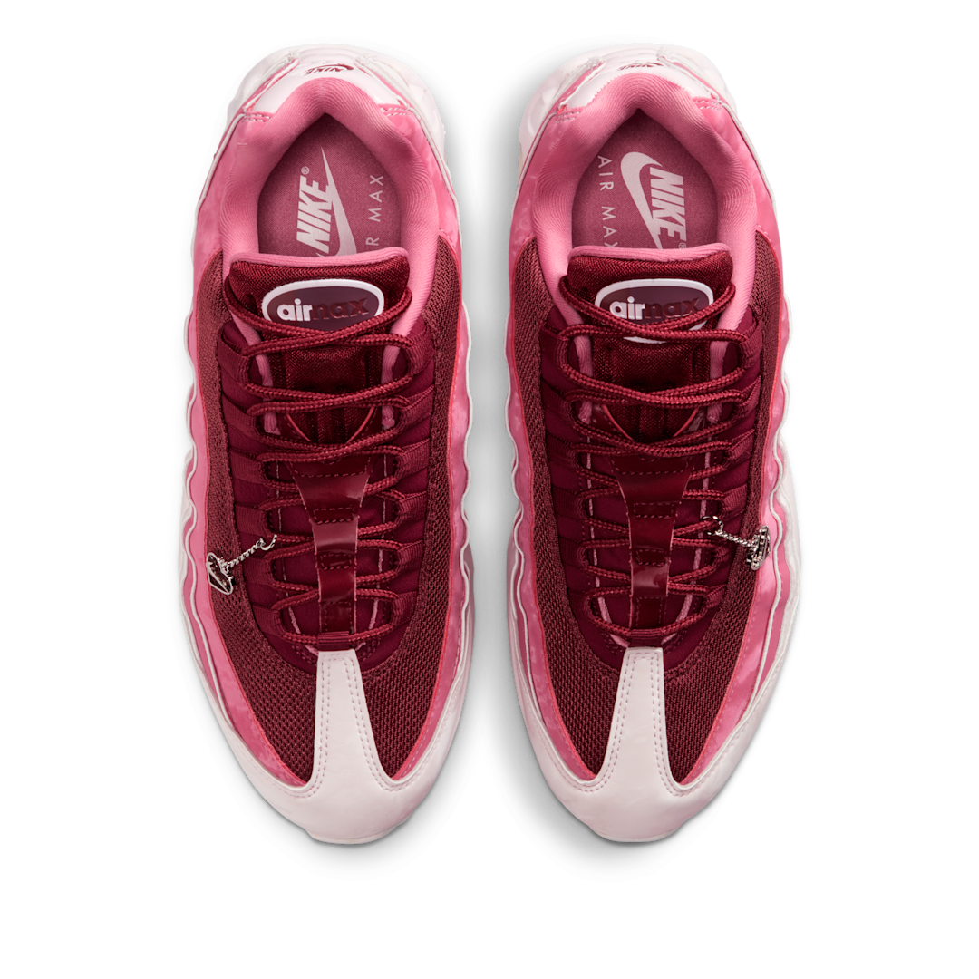 Overkicks - Nike Air Max 95 OG Valentines Day (2026) (IB8155-600) - par completo