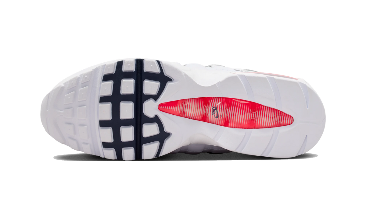 Overkicks - Nike Air Max 95 SE Big Bubble England (IQ0176-100) - par completo