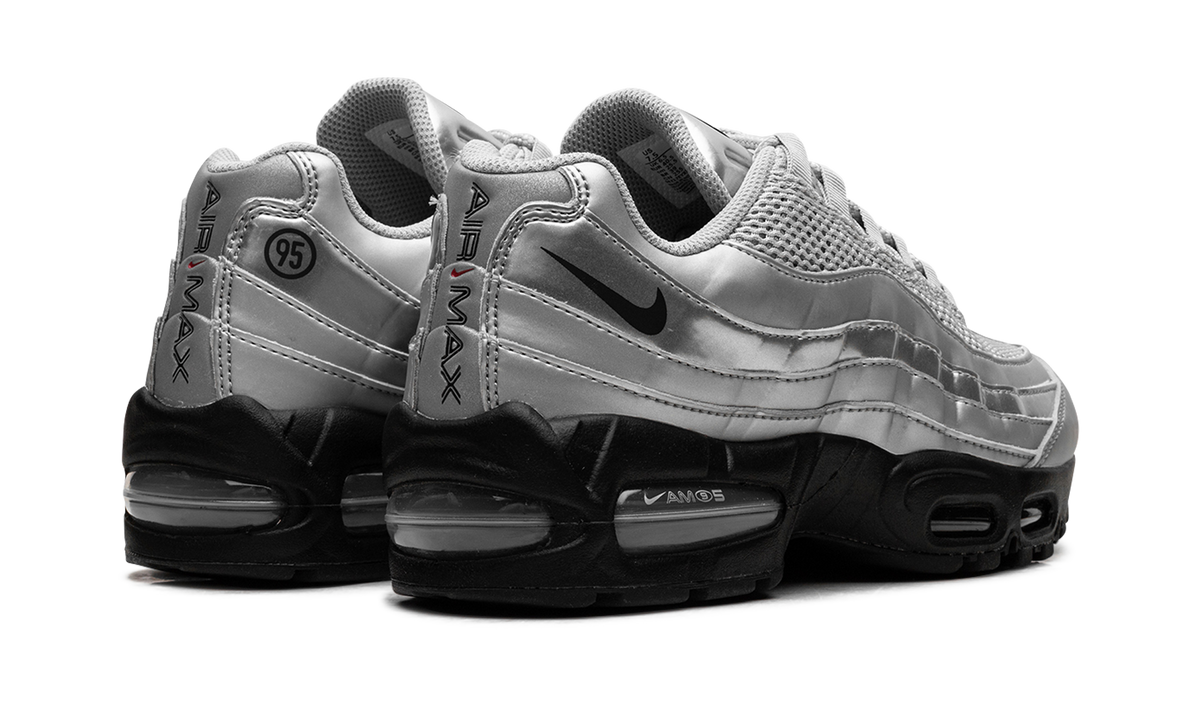 Overkicks - Nike Air Max 95 SE Big Bubble Total 90 Metallic Silver (IB6830-002) - par completo