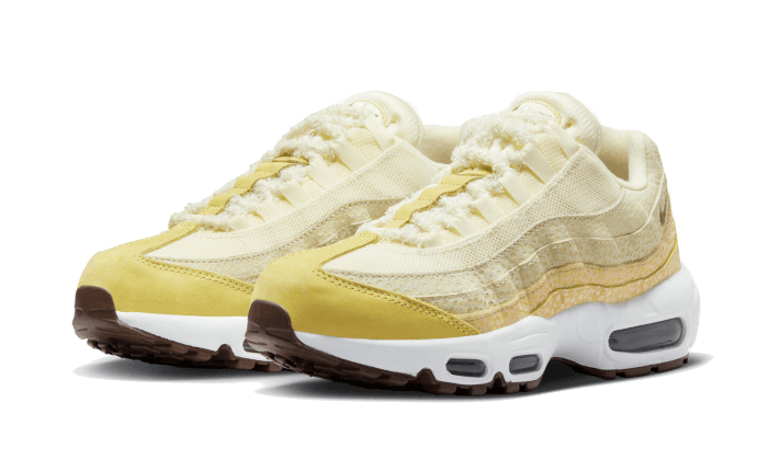 Overkicks - Nike Air Max 95 Saturn Gold Alabaster (FD9857-700) - vista trasera