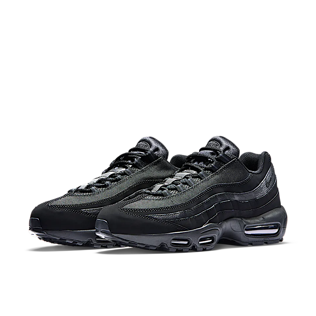Overkicks - Nike Air Max 95 Triple Black (609048-092) - vista trasera