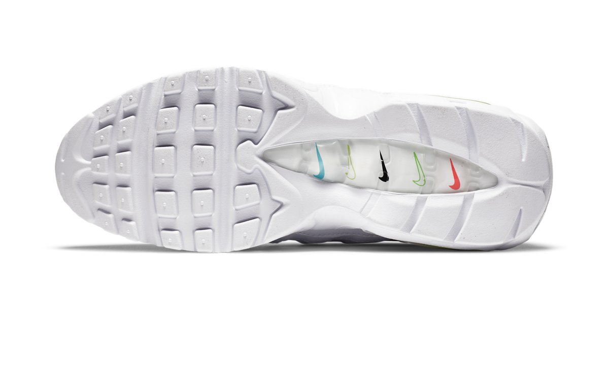Overkicks - Nike Air Max 95 Worldwide White (CV9030-100) - par completo