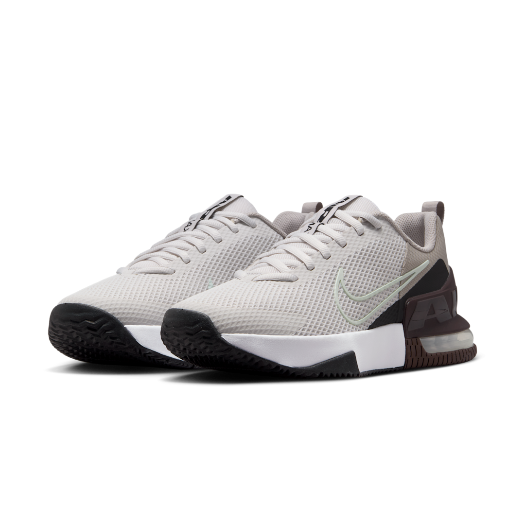 Overkicks - Nike Air Max Alpha Trainer 6 Platinum Tint College Grey Black Barely Green (FQ1833-008) - vista trasera