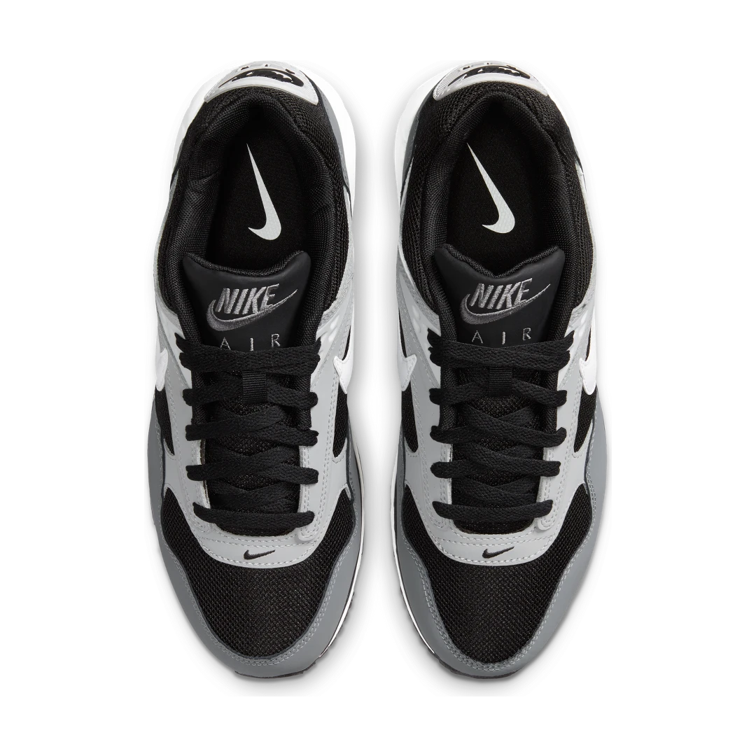 Overkicks - Nike Air Max Correlate Black White Grey (511416-011) - par completo