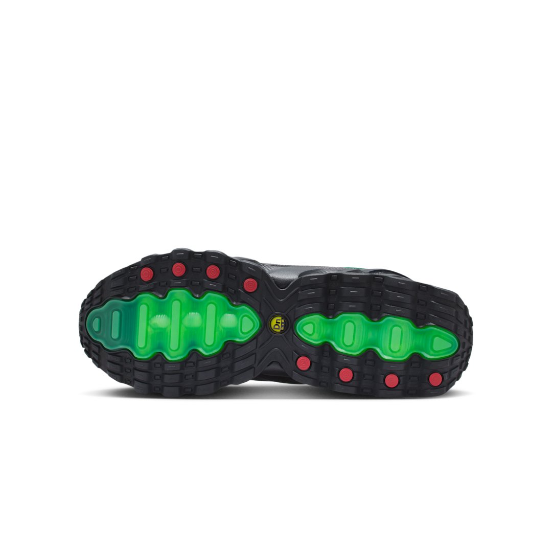 Overkicks - Nike Air Max Dn8 Black Green Strike Dark Smoke Grey (HF7310-006) - detalle suela