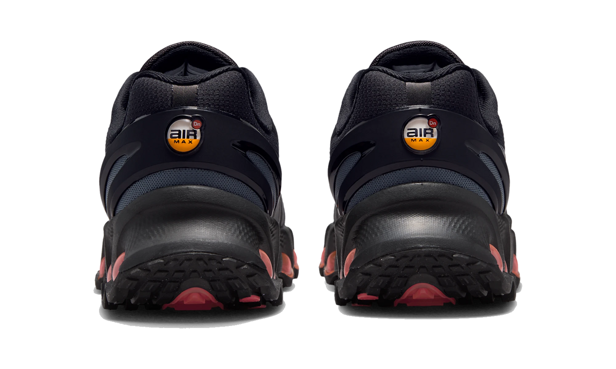 Overkicks - Nike Air Max Dn8 Black Light Smoke Grey Crimson (HF7310-019) - detalle talón