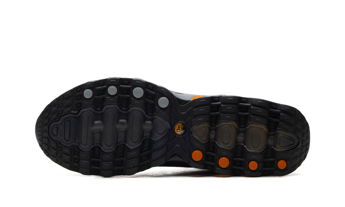 Overkicks - Nike Air Max Dn8 Palace Black Safety Orange (IB4181-001) - vista superior