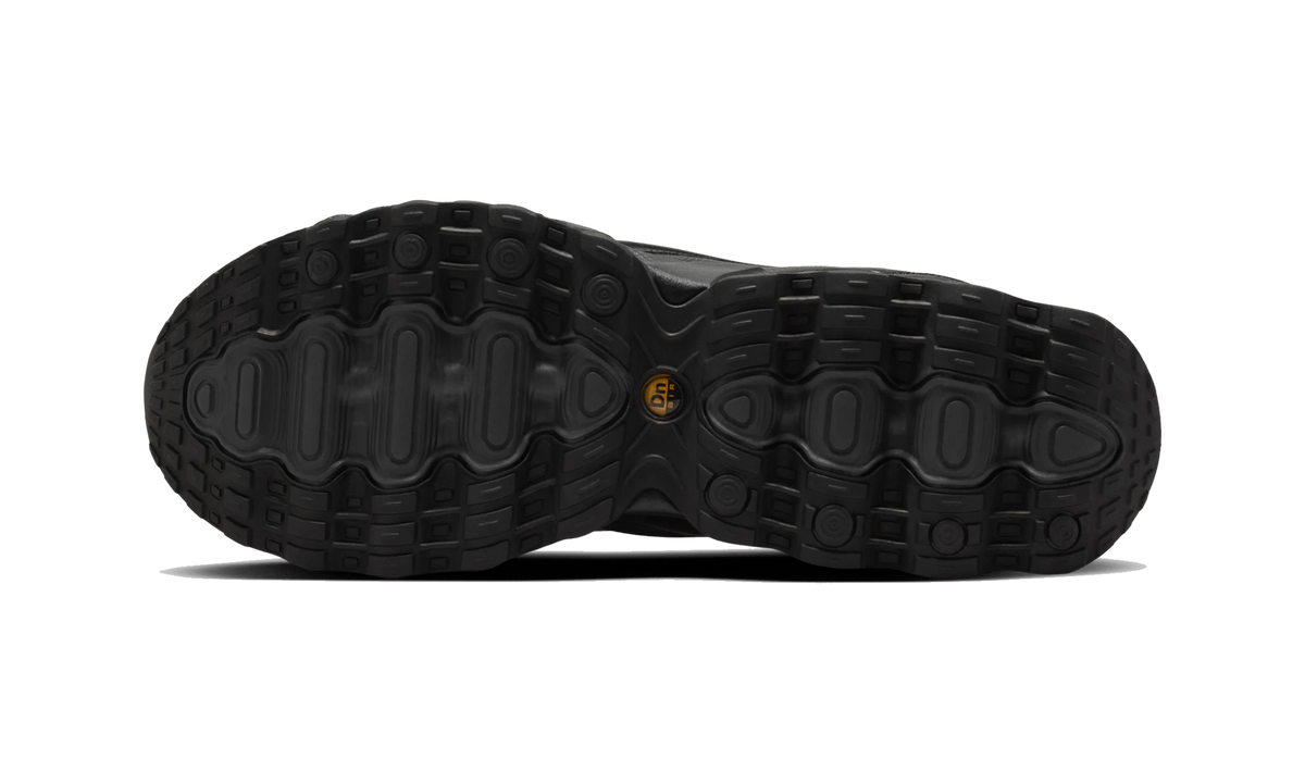 Overkicks - Nike Air Max Dn8 SP Black Leather (II7058-001) - par completo