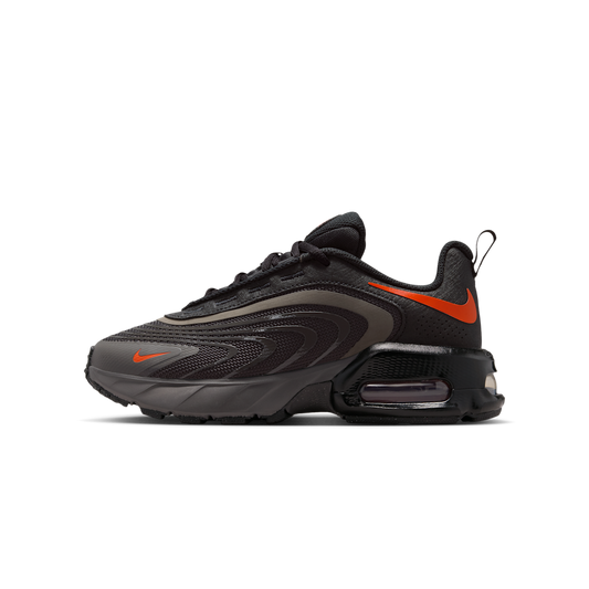 Overkicks - Nike Air Max Fire Medium Ash Black Orange (IF2622-200) - vista lateral