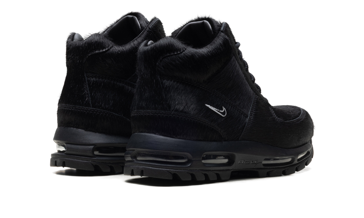 Overkicks - Nike Air Max Goadome Black Pony Hair (IO4635-001) - par completo