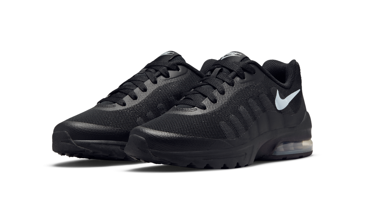 Overkicks - Nike Air Max Invigor Black Wolf Grey (749572-003) - vista trasera