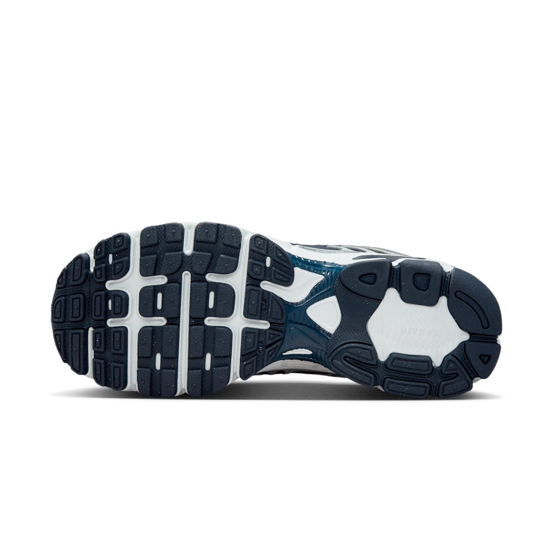 Overkicks - Nike Air Max Moto 2K Celestine Blue Metallic Silver (HQ2056-400) - detalle suela