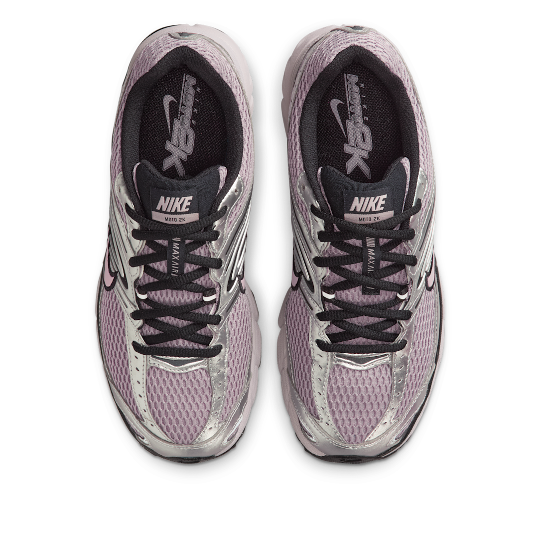 Overkicks - Nike Air Max Moto 2K Light Violet Ore Metallic Silver (HQ2056-200) - par completo