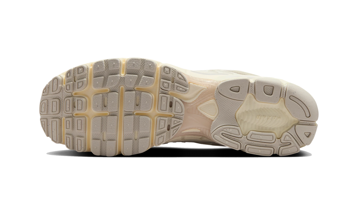 Overkicks - Nike Air Max Moto 2K SE Sail Phantom Pale Ivory (IO4862-100) - par completo