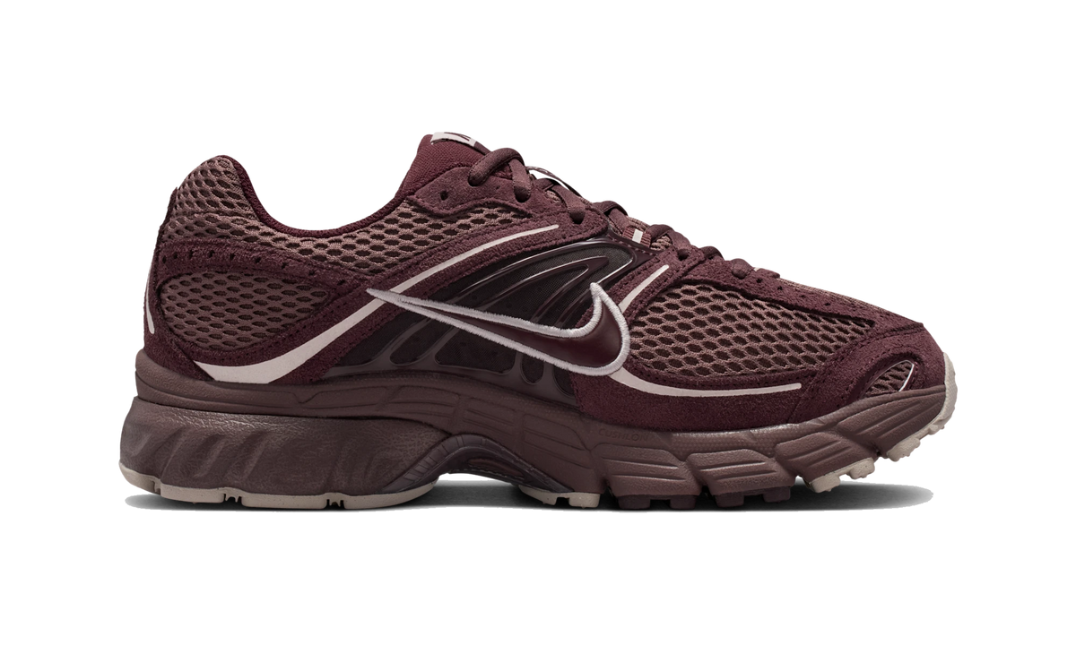 Overkicks - Nike Air Max Moto 2K SE Tattoo Burgundy Crush (IO4862-500) - detalle suela