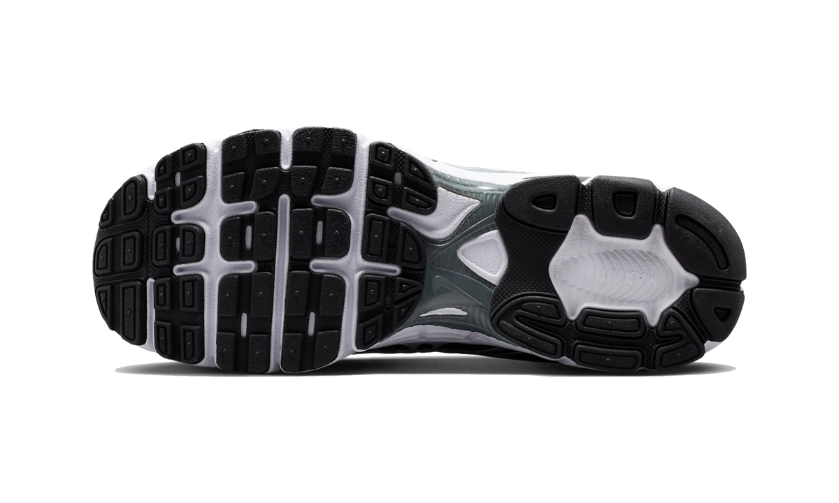 Overkicks - Nike Air Max Moto 2K Smoke Grey Anthracite Pink Foam White (IU7548-070) - par completo