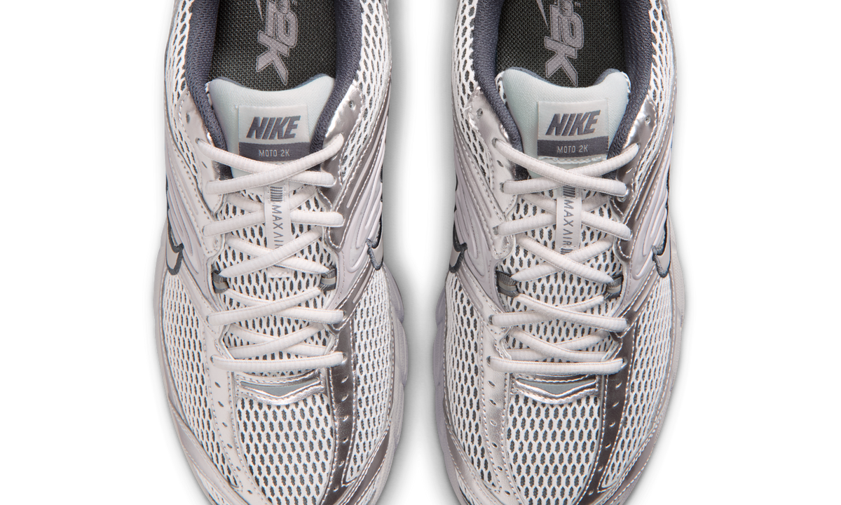 Overkicks - Nike Air Max Moto 2K Vast Gray/College Gray/Iron Gray (IO9279-008) - vista superior