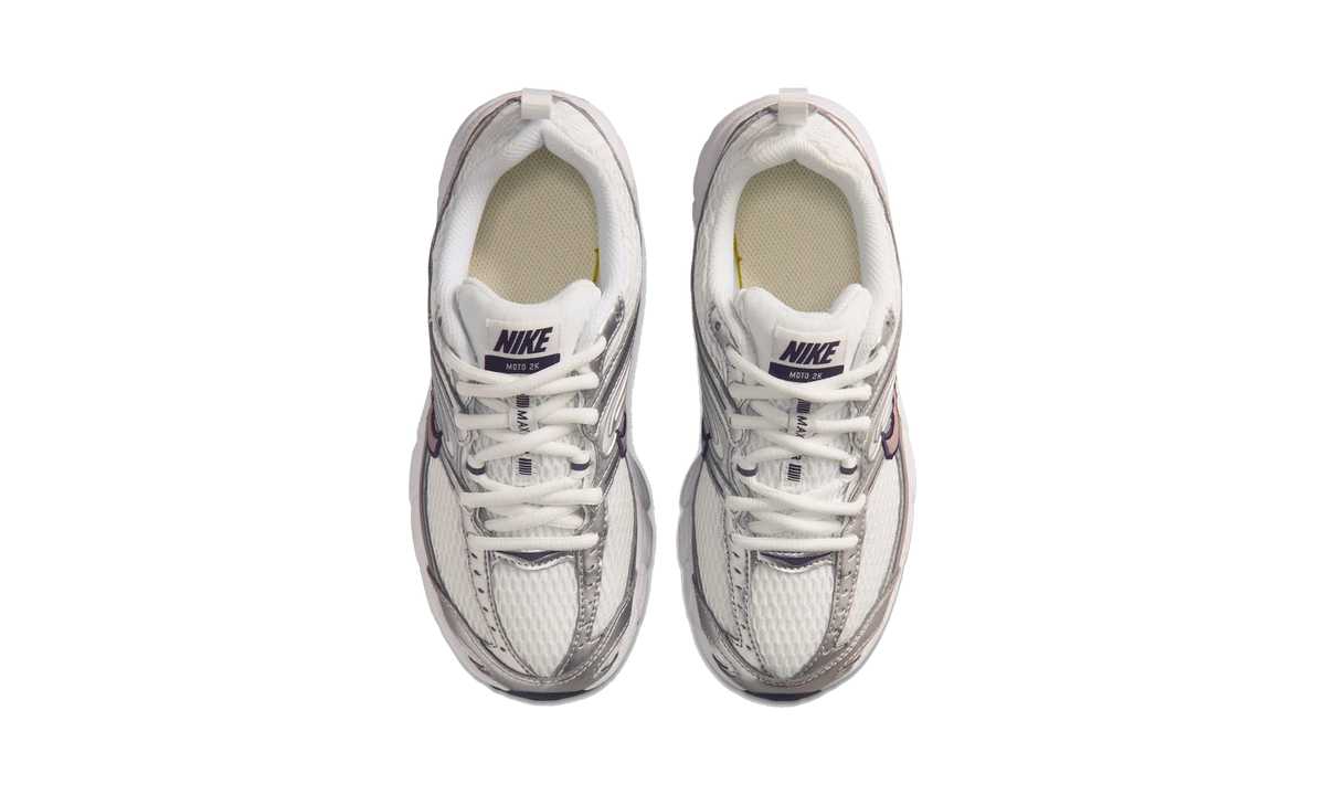 Overkicks - Nike Air Max Moto 2K White Purple Dynasty Metallic Silver (GS) (IQ9430-100) - imagen 5