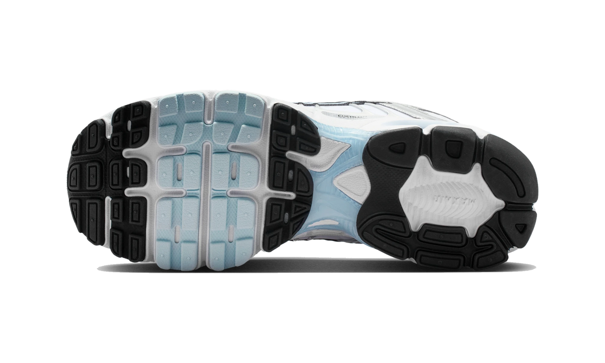 Overkicks - Nike Air Max Moto 2K White Silver Black Hydrogen Blue (HQ2056-107) - par completo