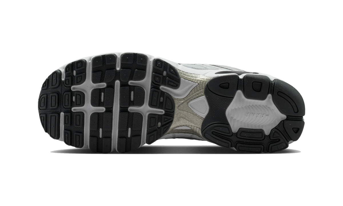Overkicks - Nike Air Max Moto 2k Grey (IQ7592-025) - par completo