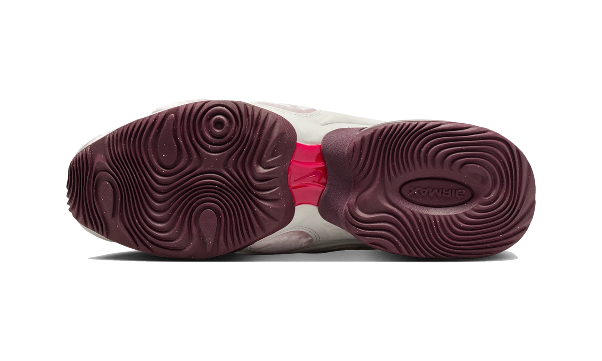 Overkicks - Nike Air Max Muse Valentines Day (2026) (IQ1152-666) - par completo