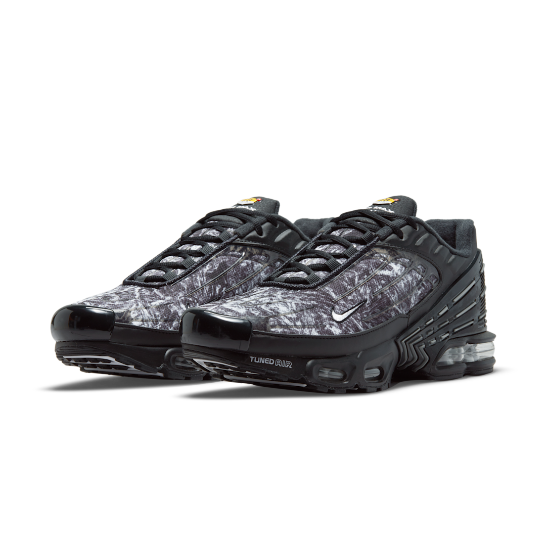 Overkicks - Nike Air Max Plus 3 Black Graphic (DO6386-001) - vista trasera