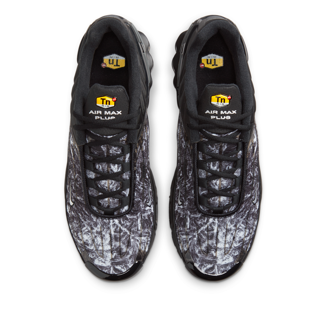 Overkicks - Nike Air Max Plus 3 Black Graphic (DO6386-001) - par completo