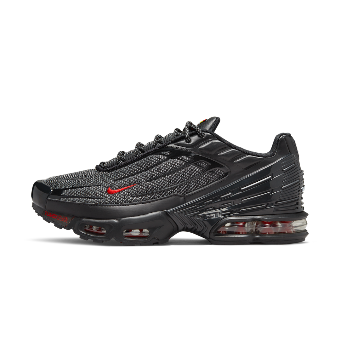 Overkicks - Nike Air Max Plus 3 Black Reflective Silver University Red (DO6385-002) - vista lateral