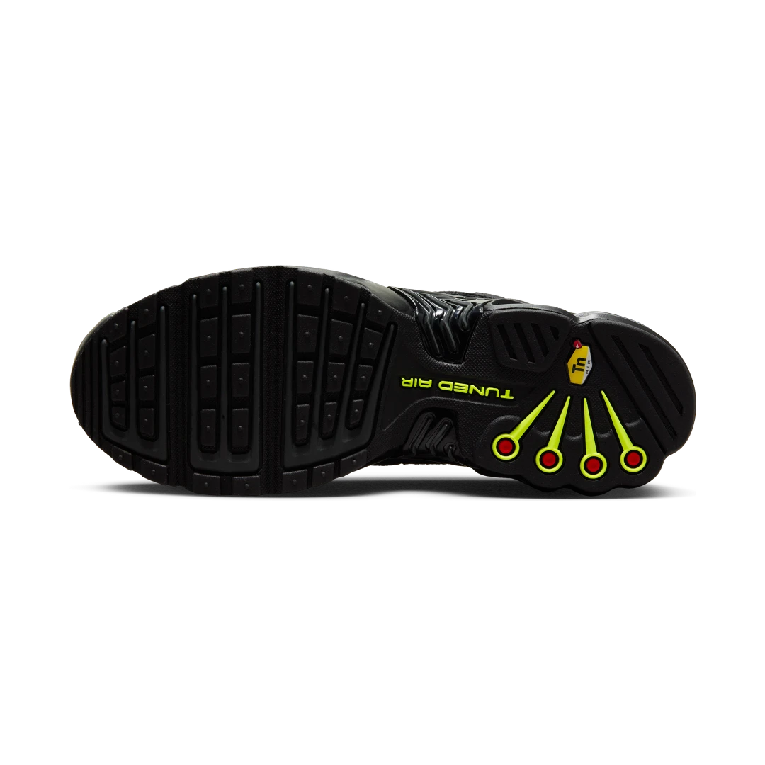 Overkicks - Nike Air Max Plus 3 Black Volt (FQ2387-001) - detalle suela