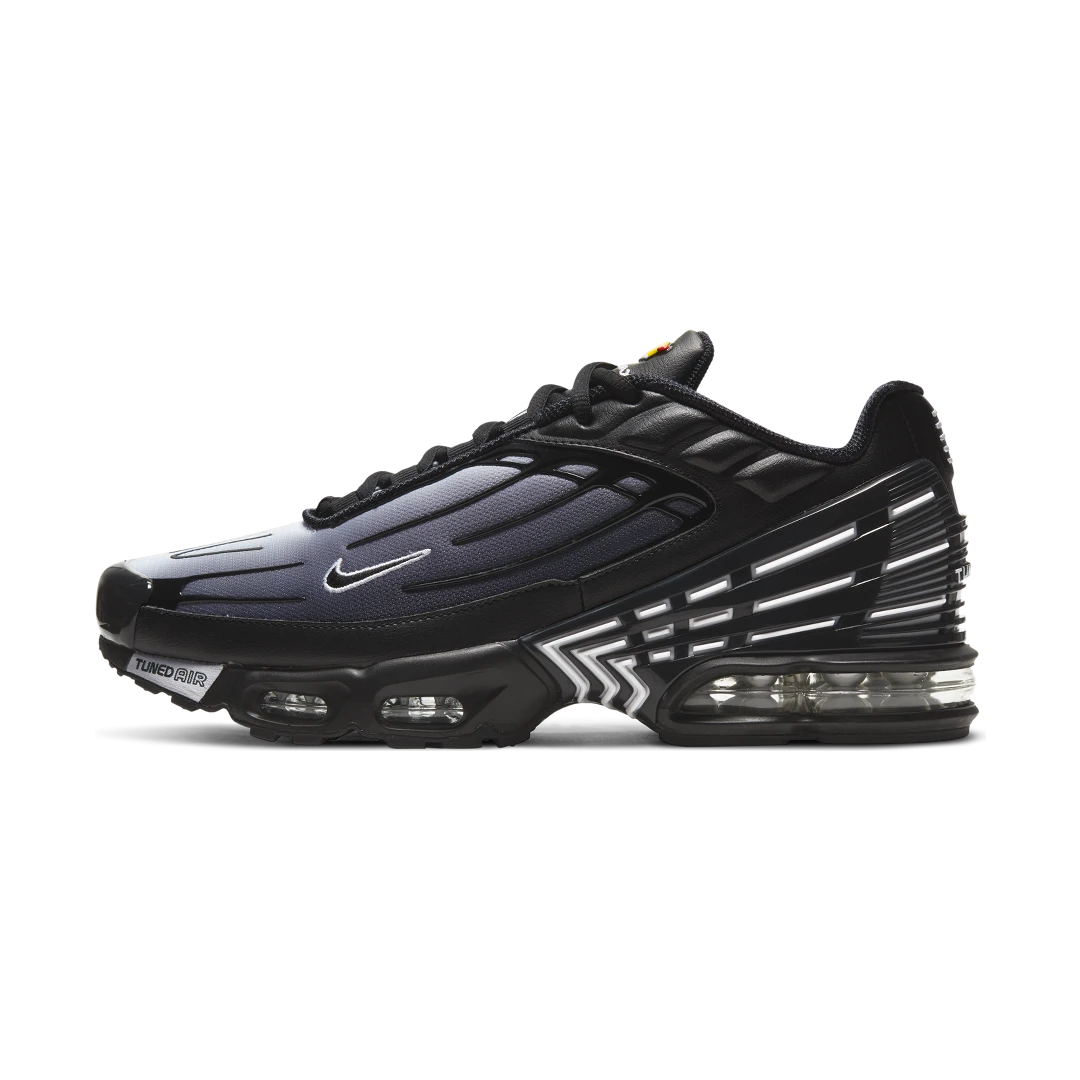 Overkicks - Nike Air Max Plus 3 Black White (DJ4600-001) - vista lateral