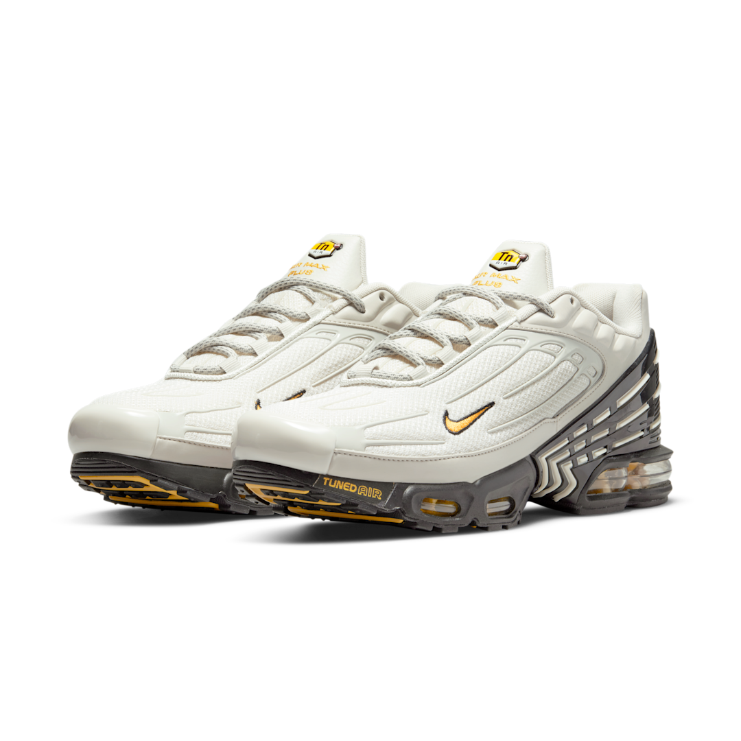 Overkicks - Nike Air Max Plus 3 Bone Black (DO6385-001) - vista trasera