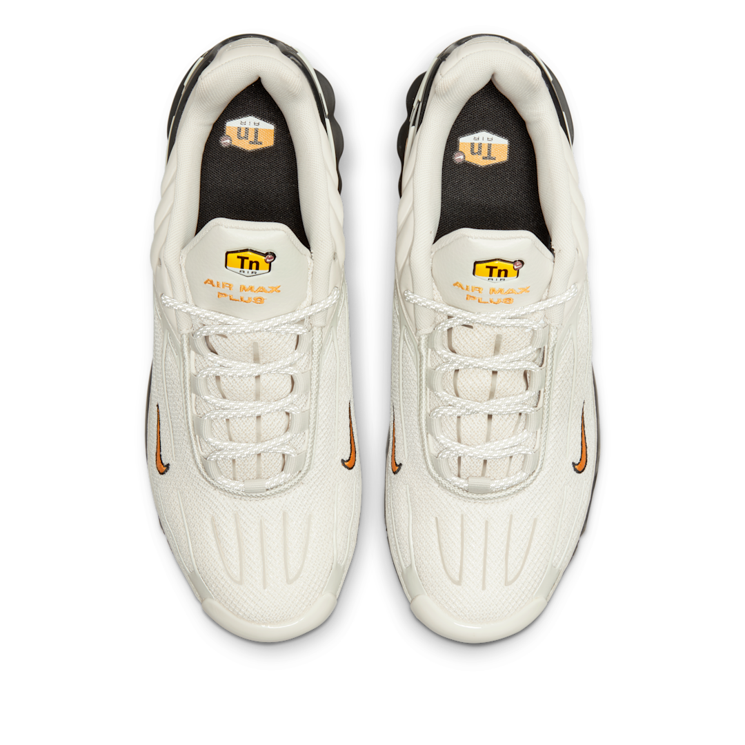 Overkicks - Nike Air Max Plus 3 Bone Black (DO6385-001) - par completo