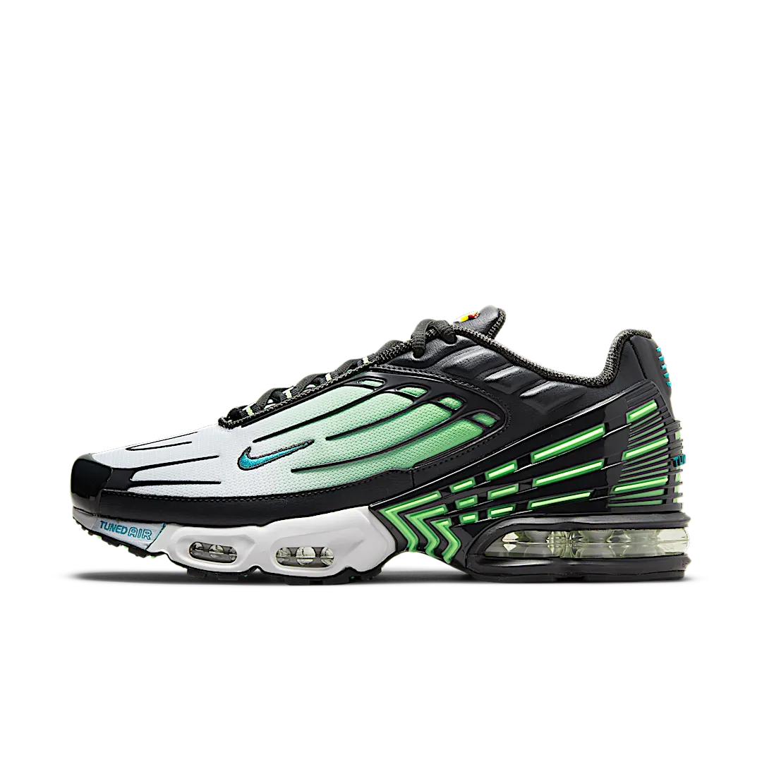 Overkicks - Nike Air Max Plus 3 Ghost Green (DM2835-001) - vista lateral