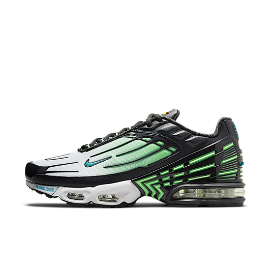 Overkicks - Nike Air Max Plus 3 Ghost Green (DM2835-001) - vista lateral