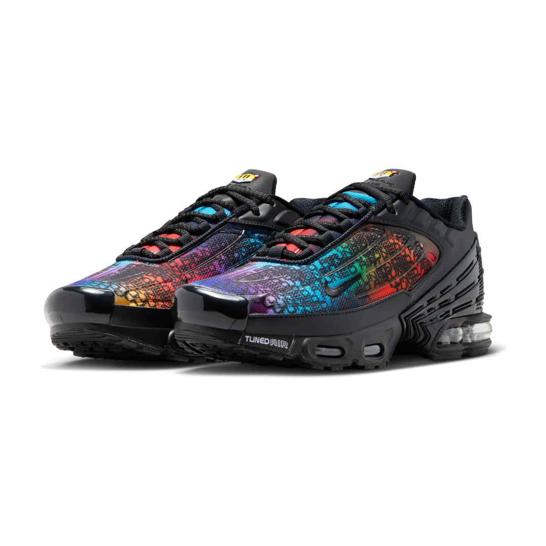Overkicks - Nike Air Max Plus 3 Premium Rainbow Gradient (FD0671-001) - vista trasera
